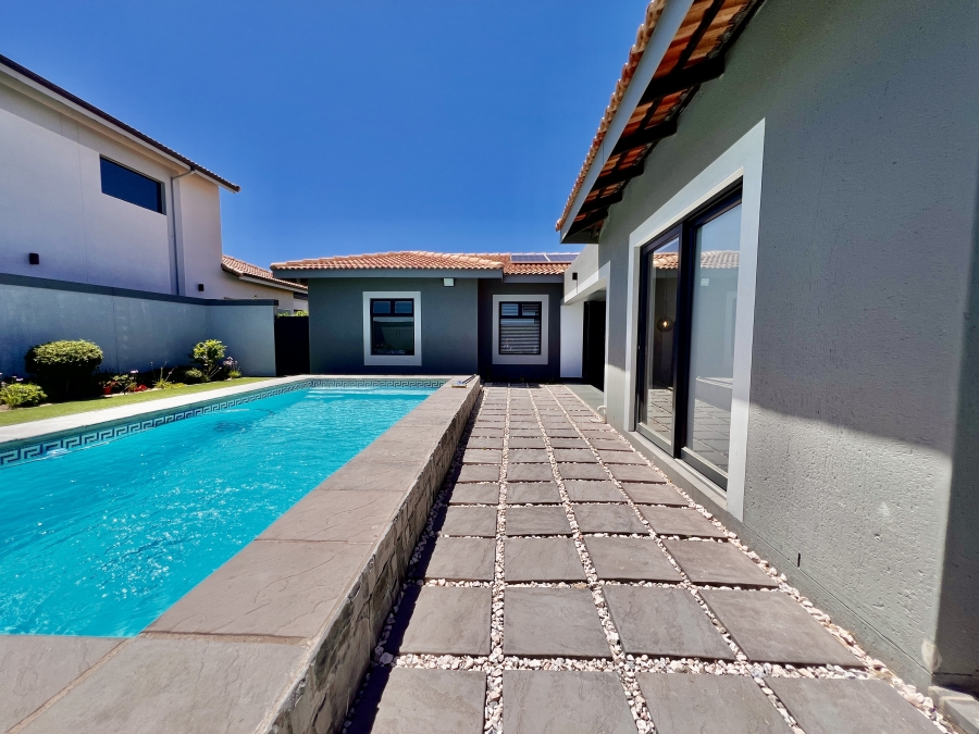 4 Bedroom Property for Sale in Langebaan Country Estate Western Cape